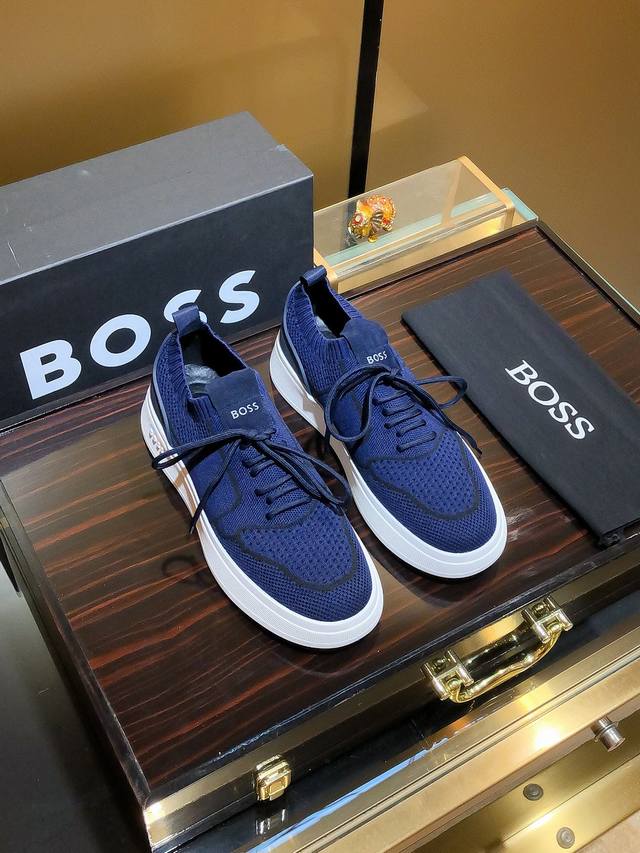 商品名称：Boss 波士 正规码数: 38-44 休闲鞋 商品材料：精选 飞织鞋面，柔软羊皮垫脚；原厂特供大底。